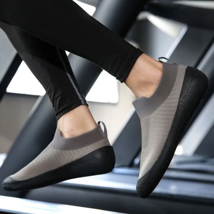Fitness%20Shoes%20Men%20and%20Women%20Indoor%20Sneakers%20Treadmill%20Shoes%20Barefoot%20Yoga%20Shoes%20Squat%20Hard%20Pull%20Jump%20Rope%20Training%20Shoes%20-%20Image%204