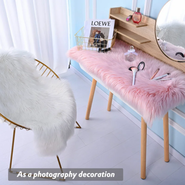 Fluffy%20Fur%20Carpet%20Rugs,%20Soft%20Hairy%20Fur%20Rugs%20Washable%20Faux%20Fur%20Rug%20For%20Kids%20Bedroom%20Home%20Decoration%20Sofas%20Cushions%20Mat%20Soft%20Carpet%20Sheepskin%20Rug%20(1pc%20,%203x2%20feet)%20-%20Image%202