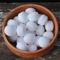 Napthalene Fragrance Balls 150gm with Pure Quality Naphthalene Balls Clothes Store White. 