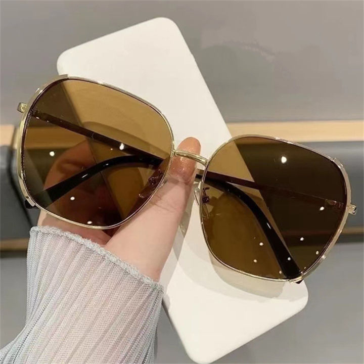 Trendy%20Blue%20Blocking%20Glasses%20Protective%20Vintage%20Frame%20Plain%20Design%20Anti-blue%20Eyeglasses%20Women's%20Glasses%20Ultralight%20Fashion%20Sunglasses%20-%20Image%207