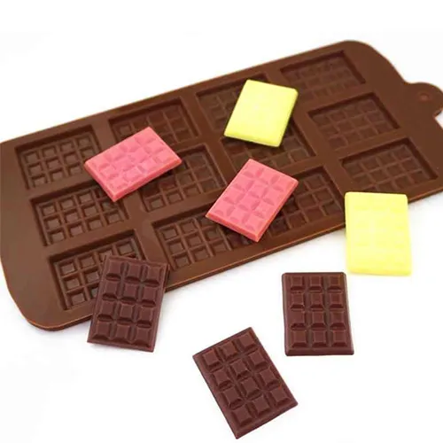 Mini%20Chocolate%20Bar%20Silicone%20Chocolate%20Mould--Square%20Shape%20-%20Create%20Delicious%20Chocolate%20Bars%20With%20Mini%20Chocolate%20Bar%20Silicone%20Mould%20-%20Image%204