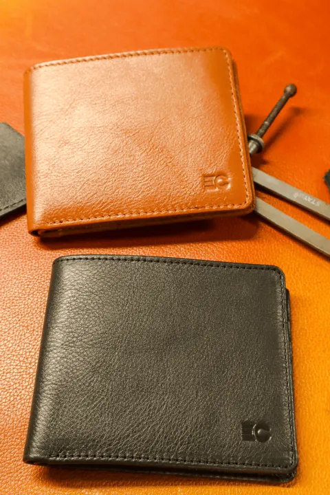 Eclat Cuir The Pebble Grain Wallet: Premium Soft Leather Bifold | Daraz ...