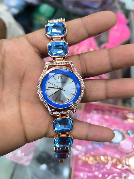 Stylish%20&%20Fashionable%20%20Elegant%20Rhombus%20Mirror%20Original%20Quartz%20Ladies%20Watch%20-%20Image%202