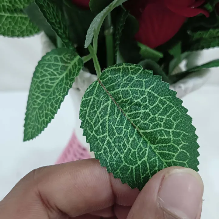 Fantastic%20Flowers%20Multicolor%20Velvet%20Roses%20in%20Guldasta%20Pot%20-%2014-15%20Real%20Looking%20Heads,%20Plastic%20&%20Fabric,%20Includes%20Vase%20&%203%20Sticks%20-%20Home%20&%20Restaurant%20Decoration%20-%20Image%203