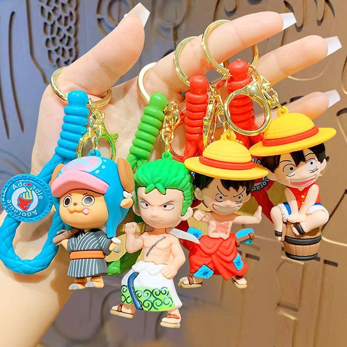 Cartoon anime One Piece keychain, Luffy Chopper, three-dimensional doll, car keychain pendant, bag ornament