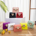 Foreign trade women's bag wholesale 2021 fashion bag women's Guangzhou manufacturer foreign trade wholesale ladies shoulder bag jelly bag. 
