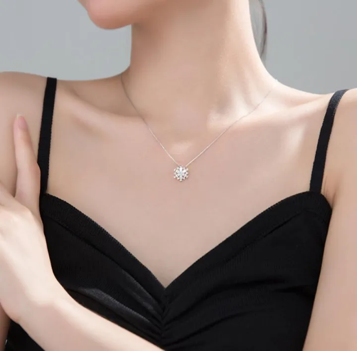 Trendy%20Korean%20Fashionable%20Flower%20Chain%20Choker%20Necklaces%20for%20Girls%20Simple%20Stylish%20-%20Snowflake%20Flower%20Pendant%20Necklace%20for%20Women%20Simple%20New%20Collection%20-%20Image%207