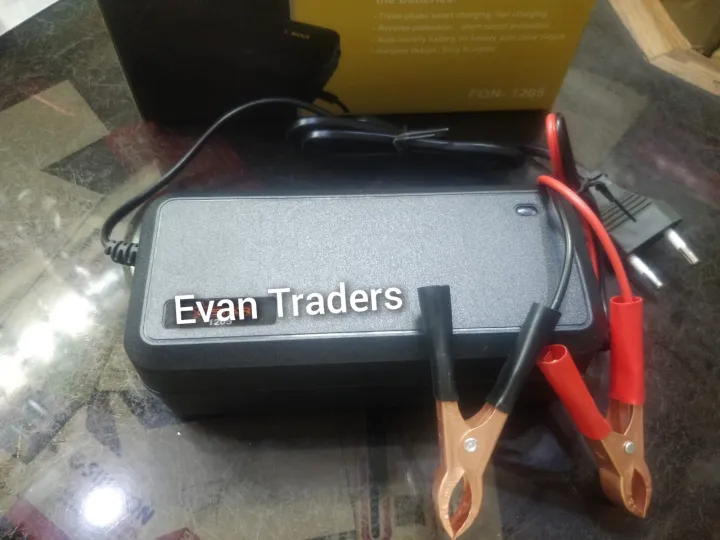 12V%205A%20Battery%20Charger%20/%20Smart%20Fast%20Battery%20Charger%20(FON-1205)%20-%20Image%203