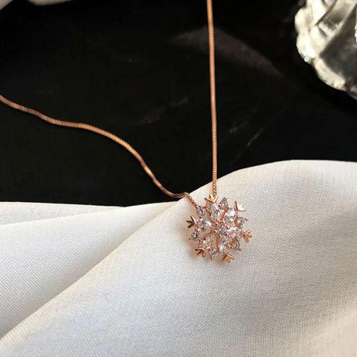 Trendy%20Korean%20Fashionable%20Flower%20Chain%20Choker%20Necklaces%20for%20Girls%20Simple%20Stylish%20-%20Snowflake%20Flower%20Pendant%20Necklace%20for%20Women%20Simple%20New%20Collection%20-%20Image%203