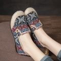 Ethnic Style Woven Embroidery Shoes for Women. 