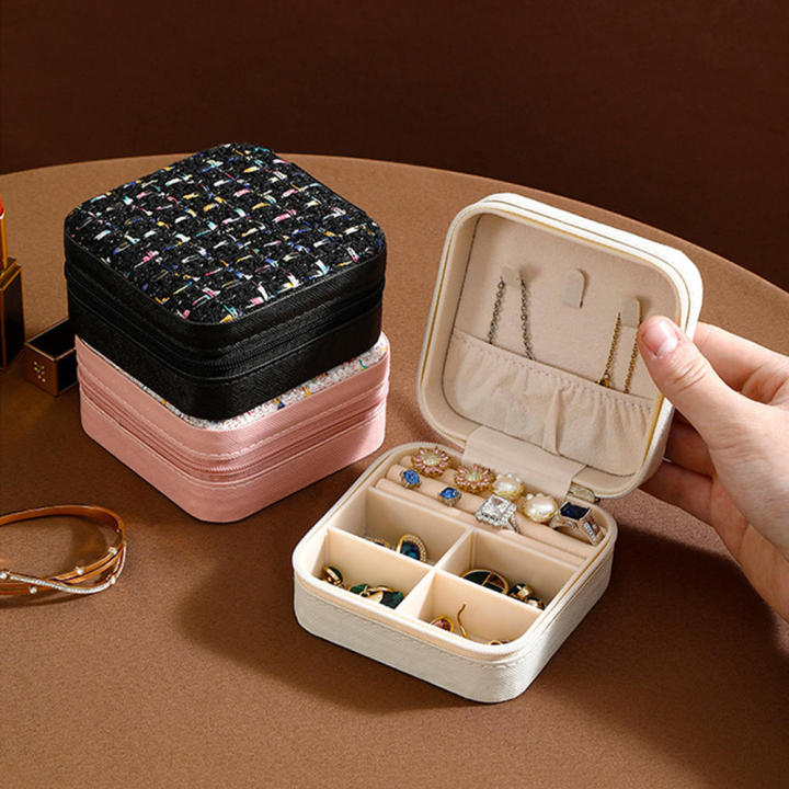 Creative%20Weaving%20Pattern%20Jewelry%20Box%20Necklace%20Box%20Mini%20High%20Quality%20Weaving%20Pattern%20Jewelry%20Case%20PU%20Leather%20Square%20Jewelry%20Box%20for%20Travel%20Accessory%20Gift%20for%20women%20Fashion%20Enthusiasts%20Jewelry%20-%20Image%208
