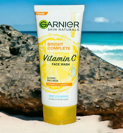 100%20ml%20Skin%20care%20Garnier%20Bright%20Complete%20Vitamin%20C%20face%20wash%20International%20Thailand%20product%20used%20for%20male/female%20-%20Image%202