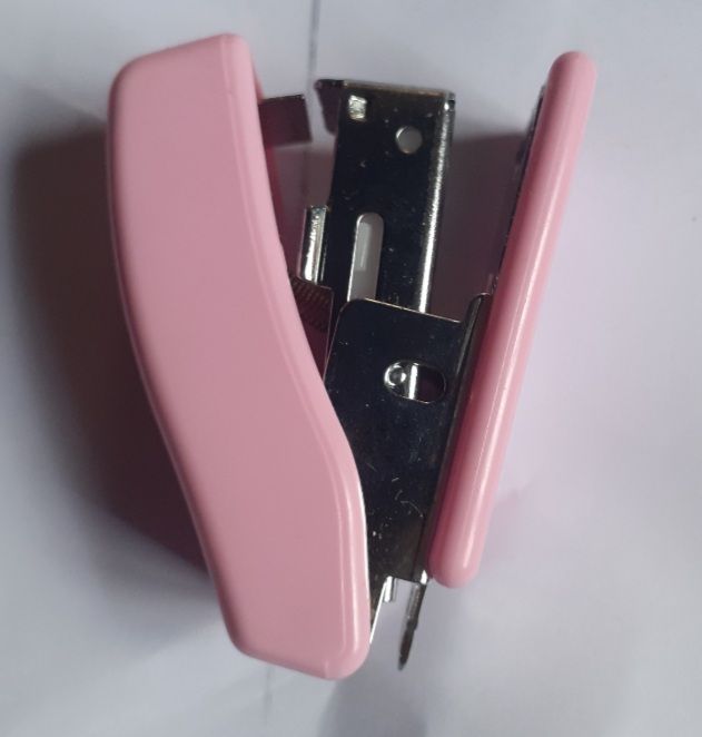 Mini%20Stapler%20(1%20Piece)%20-%20Image%203