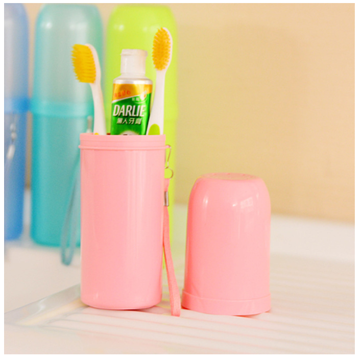 PREMIUM%20QUALITY%20PORTABLE%20TOOTHBRUSH%20HOLDER%20-%20Image%204