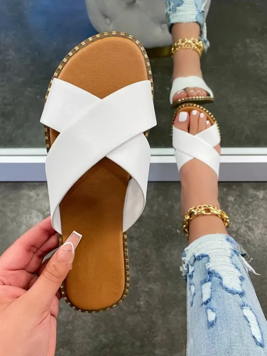 2022%20European%20and%20American%20Plus%20Size%20Flat%20Sole%20Casual%20Leopard%20Print%20Slotted%20Rhinestone%20Women's%20Sandals%20Manufacturers%20Wholesale%20Plus%20Size%20Foreign%20Trade%20-%20Image%202