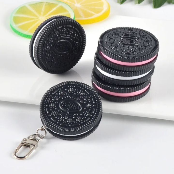 Oreo%20Cookie%20Keychain%20Cute%20Fashion%20Creative%20Food%20Fun%20Cookie%20Model%20Car%20Bag%20Pendant%20Jewelry%20Gift%20To%20Friends%20Boutique%20Gift%20-%20Image%202