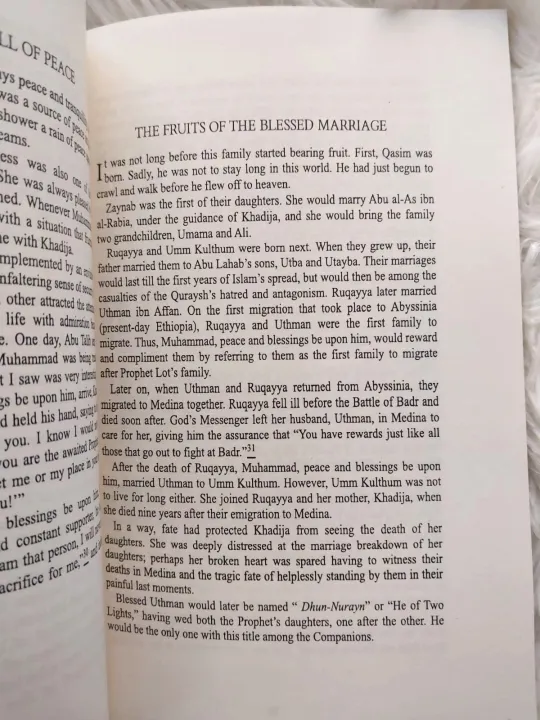 Khadija:%20The%20First%20Muslim%20and%20the%20Wife%20of%20the%20Prophet%20Muhammad%20by%20Re%C5%9Fit%20Haylamaz%20(Premium%20Quality%20Paperback)%20-%20Image%203