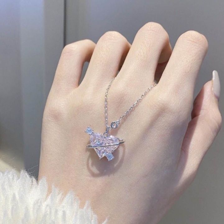 Stainless%20Steel%20Hart%20Necklace%20For%20Women%20-%20Image%203