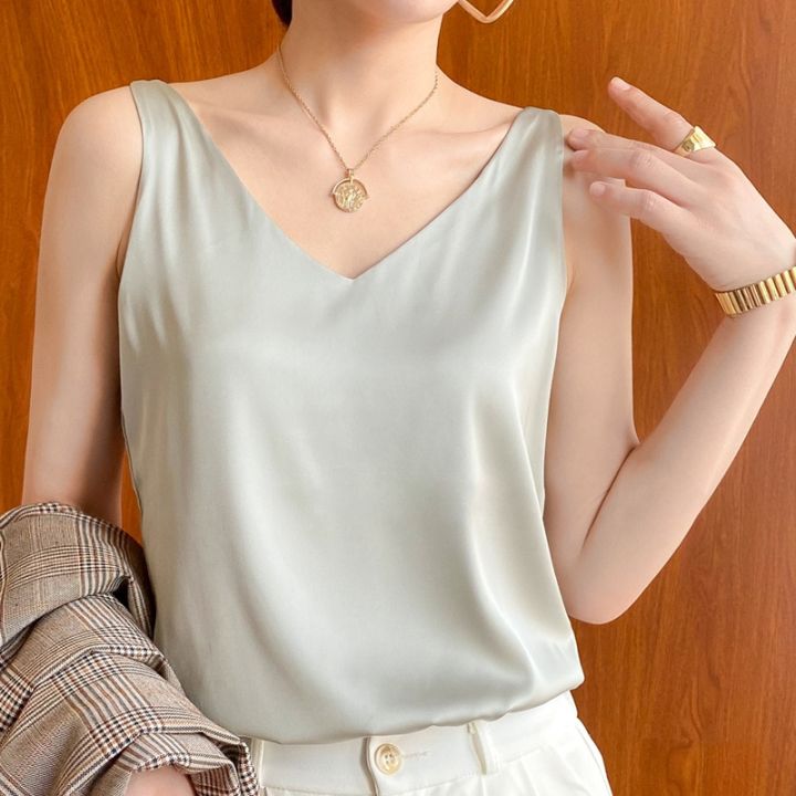 Strap%20Top%20Women%20Halter%20V%20Neck%20Basic%20White%20Cami%20Sleeveless%20Satin%20Silk%20Tank%20Tops%20Women'S%20Summer%20Camisole%20-%20Image%203