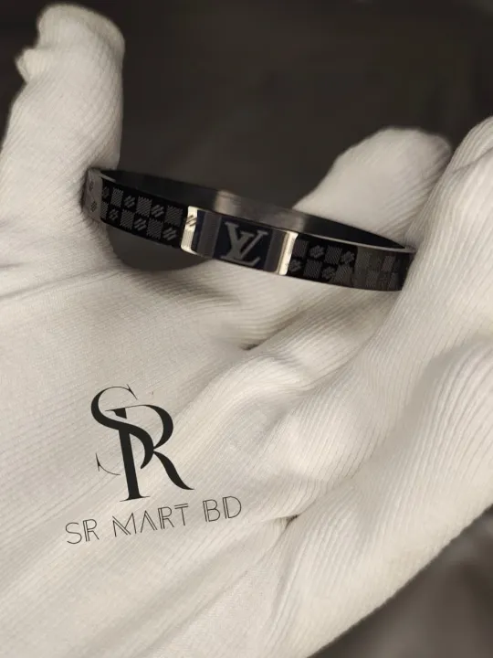 Elegant Stainless Steel Bracelet for Men - Fashionable High-Quality Metal Bracelet with Brand Logo