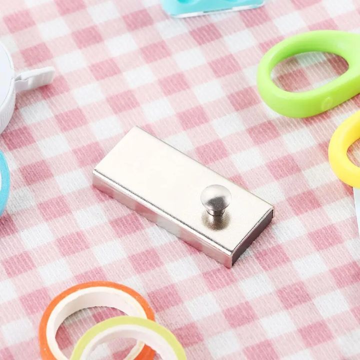 Magnetic%20Seam%20Guide%20Sewing%20Machine%20Seam%20Gauge%20Sewing%20Gauge%20Magnetic%20Guide%20MG1%20for%20Most%20Sewing%20Machine%20Foot%20Accessories%20-%20Image%203