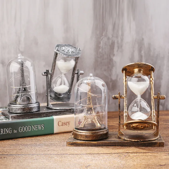 Retro%20Hourglass%20Small%20Night%20Lamp%20Creative%20Nostalgic%20Pen%20Holder%20Quicksand%20Desktop%20Decoration%20European%20Children%20Student%20Gift%20Wholesale%20-%20Image%202
