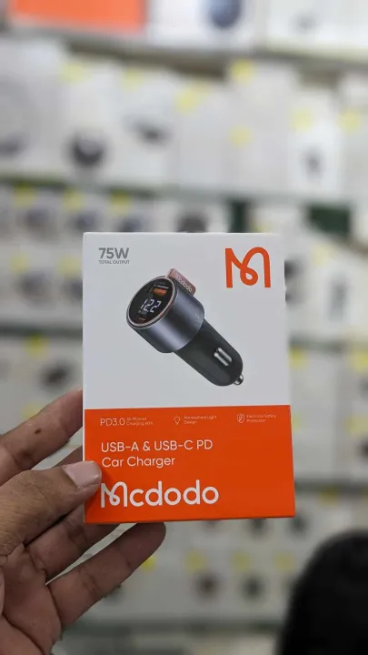 Mcdodo%20CC-369%2075W%20USB-A%20&%20USB-C%20PD%20Car%20Charger%20-%20Image%202