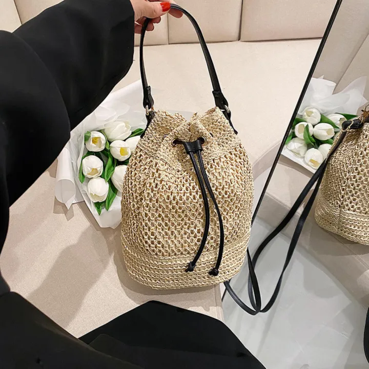 Eco-Friendly%20Bamboo%20Handle%20Straw%20Bag%20Chic%20Natural%20Lightweight%20Handmade%20Bamboo%20Woven%20Handbag%20Sustainable%20Handcrafted%20Handmade%20Straw%20Woven%20Beach%20Bag%20for%20Beach%20Vacations%20Summer%20Outings%20Casual%20Gatherings%20-%20Image%205