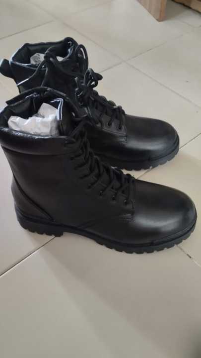 Leather%20Zipper%20Boots%20new%20condition%20-%20Bikers%20zipper%20boots%20Rubber%20sole%20high%20gripe/%20Biker%20boots%20-%20Image%203