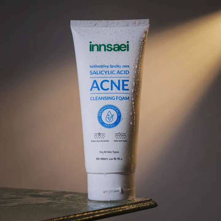 innsaei%20Salicylic%20Acid%20Acne%20Solution%20Cleansing%20Foam%20-%20Image%202