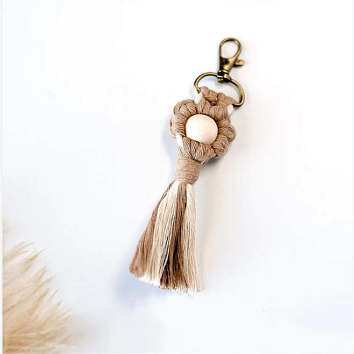 Hand-woven%20Rustic%20Small%20Flower%20Tassel%20Keychain%20Creative%20Handmade%20Bag%20Car%20Wallet%20Pendant%20-%20Image%209