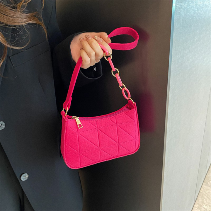 Chic%20Messenger%20Bags%20Versatile%20Handbags%20Stylish%20Handbags%20Trendy%20Shoulder%20Bags%20Retro%20Underarm%20Bags%20-%20Image%203