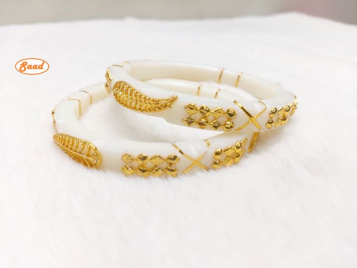 Latest%20Design%20Shakha%20Pola%20Bangles%20for%20Women%20,%20Party%20,%20Wedding%20,%20Anniversary%20,%20Durga%20Puja%20&%20All%20Time%20Use%20Shakha%20Bangles.%20-%20Image%202