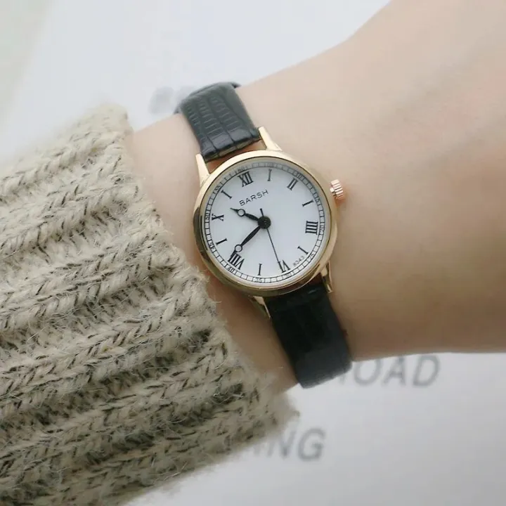 Fashion%20Student%20Watch%20Belt%20Watch%20Small%20Plate%20Light%20and%20Thin%20Student%20Exam%20Watch%20Women's%20Retro%20Quartz%20Wristwatch%20-%20Image%204