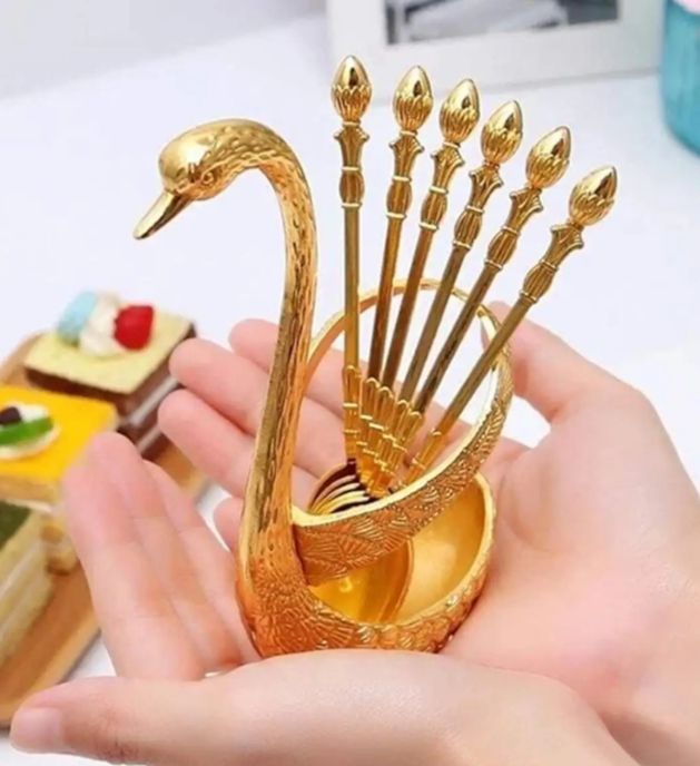 Spoon%20Set%20With%20Swan%20Stand%20-%20Golden%20/%20Silver%20-%20Image%204