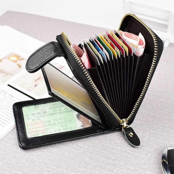 Wallet%20for%20credit%20cards,%20identity%20card,%20card%20holder%20for%20men%20and%20women%20-%20Image%202