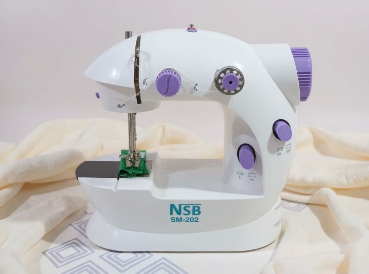 Mini%20Sewing%20Machine%20for%20Beginners,%20Dual%20Speed%20Easy%20Automatic%20Sewing%20Machine%20with%20Expansion%20Table%20and%20Sewing%20Tool,%20Suitable%20for%20Family%20and%20Travel%20-%20Image%203