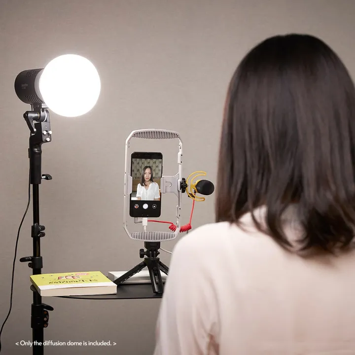 Godox%20AK-R22%20Collapsible%20Silicone%20Photography%20Diffuser%20Dome%20for%20V1%20Series%20Flashes%20AD100PRO%20AD200PRO%20(with%20H200R)%20Studio%20Photography%20Portrait%20Live%20Stream-white%20-%20Image%205