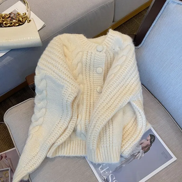 Soft%20Glutinous%20Cable-Knit%20Sweater%20Cardigan%20Women's%20Autumn%20New%20Lazy%20Wind%20Retro%20Short%20Loose%20Slimming%20Knitted%20Coat%20-%20Image%203