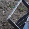 Gardening Pitchfork, Metal Large Fork Gardening Tool with 4 Gardening Claws for Compost, Horses, Hay Mulching Fork Easy to Use. 