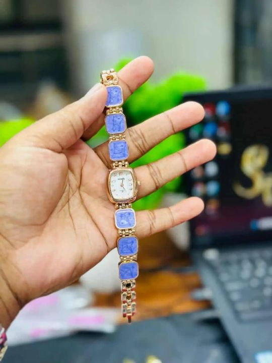 Stylish%20&%20Fashionable%209931%20Elegant%20Mirror%20Quartz%20Ladies%20Watch%20-%20Image%203