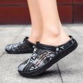 Men's hole shoes, large size slippers, toe beach shoes, men's trendy outdoor sandals, slippers worn outside, fashionable breathable sandals.