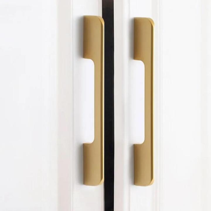 Long%20Cabinet%20Handles%20Black%20Golden%20800mm%201m%20Wardrobe%20Handles%20Aluminium%20Modern%20Handles%20for%20Cabinets%20and%20Drawers%20Furniture%20Handle%20-%20Image%205