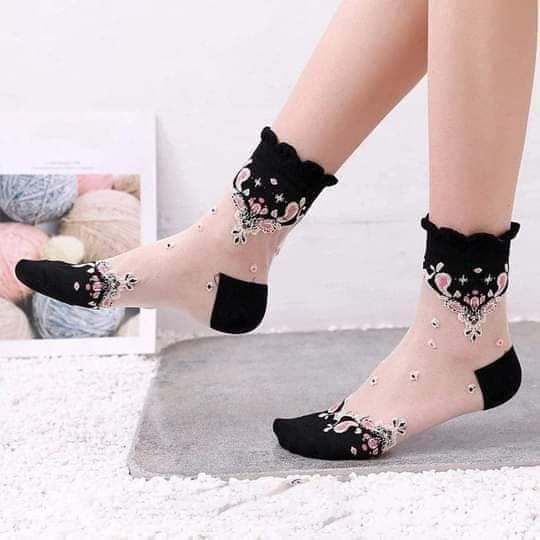 Ladies%20soft%20stylish%20socks%20-%20Image%202
