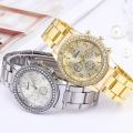 Gold Women Watch Geneva Classic Stainless Steel Women's Watch Fashion Rhinestone Quartz Watches Wristwatch for Woman Girls. 