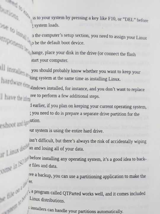 Hacking:%203%20Books%20in%201:%20a%20Beginners%20Guide%20for%20Hackers%20by%20Julian%20James%20McKinnon%20(Premium%20Print%20-%20Paperback)%20-%20Image%204