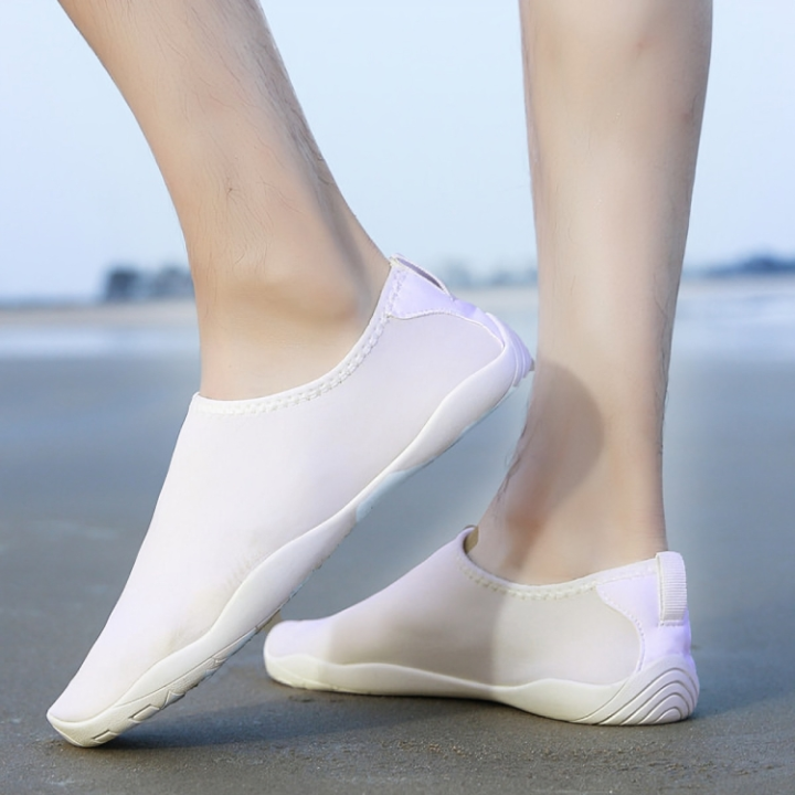New aqua sports shoe for men