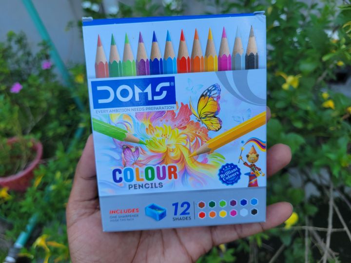 12%20pieces%2012%20Shades%20Color%20pencils,%20Sharpener%20included.%20-%20Image%202