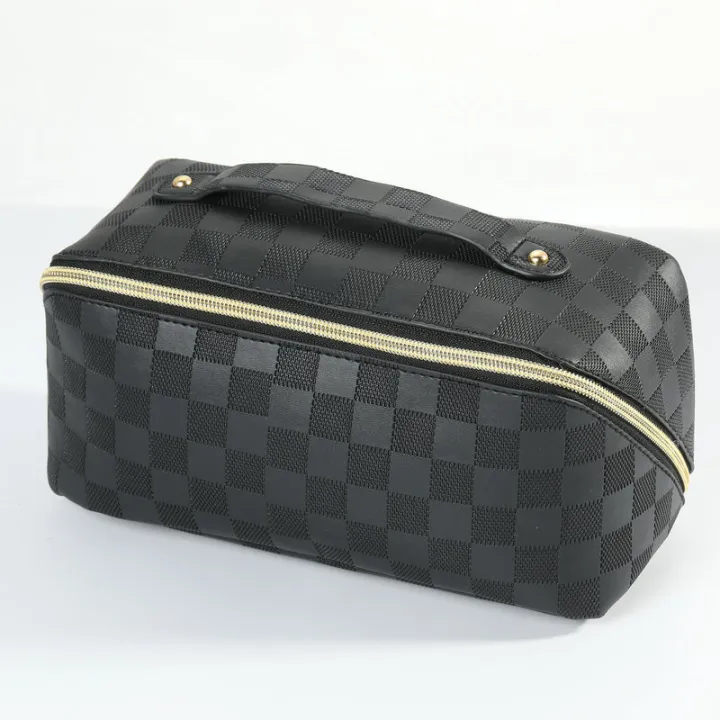 Simple%20checkered%20net%20red%20pillow%20makeup%20bag,%20high%20value,%20portable,%20waterproof,%20multi-functional%20washing%20and%20storage%20bag%20cross%20-%20Image%204