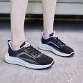 Casual Women's Shoes Wholesale Sneakers Women's Fashion Trend Fashion Fly Woven Face Breathable Women's Lightweight Sports Women's Shoes. 